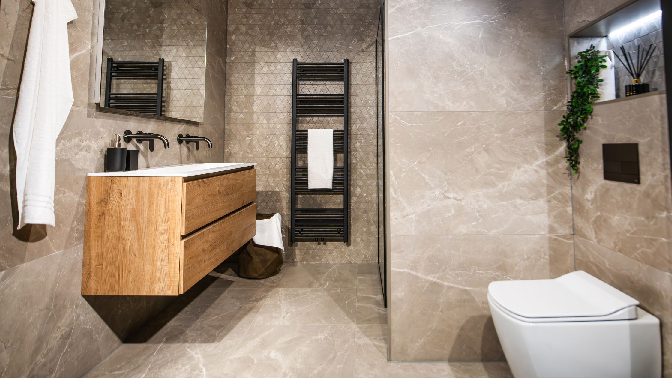 Badkamer laten plaatsen? Wij doen het binnen 1 week.